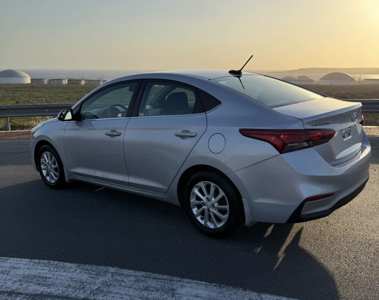 Hyundai accent Gallery Image